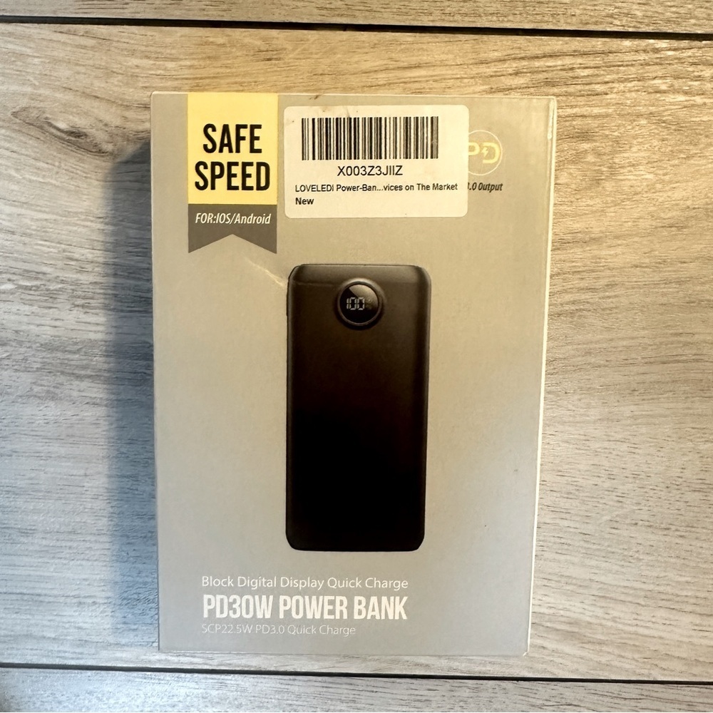 LOVELEDI PD30W Power Bank, a portable charger: iOS and Android devices NEW